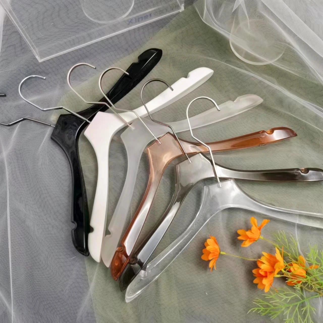 hot selling wholesale custom logo acrylic hanger transparent clear acrylic hanger plastic non slip acrylic hanger