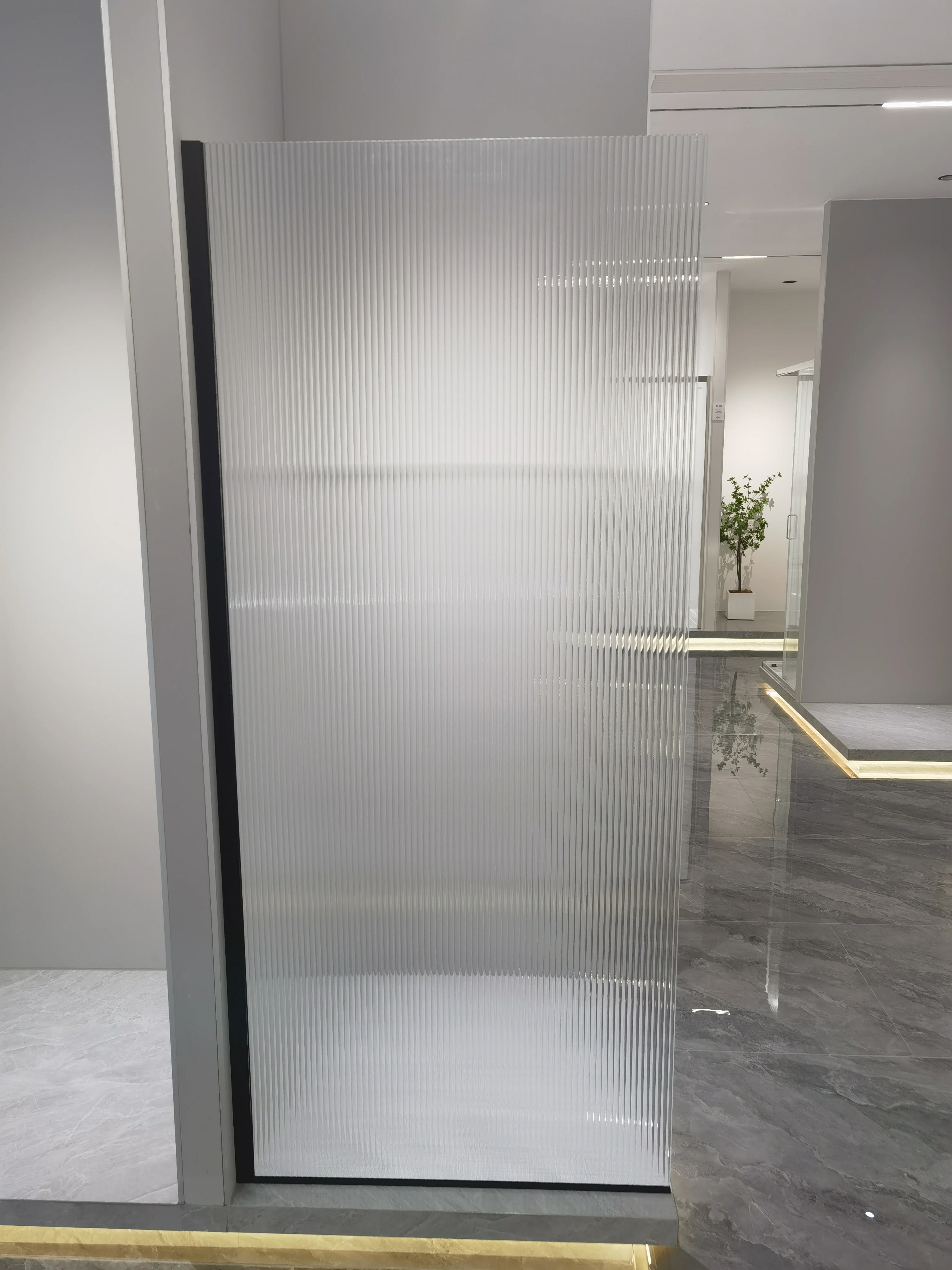 Exceed Modern Tempered Ribbed Glass Walk In Bathroom Shower Enclosure Shower Door