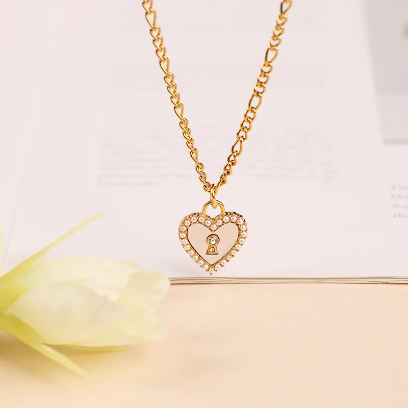 Women 18K Gold Plated Heart Shape Pendant Necklace Stainless Steel Exquisite Spiritual Jewelry Heart Pearl Necklace