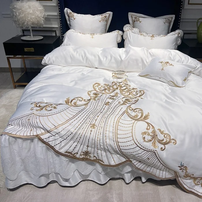 New European style Soft Satin Silk embroidered king queen size 4pcs bedding set