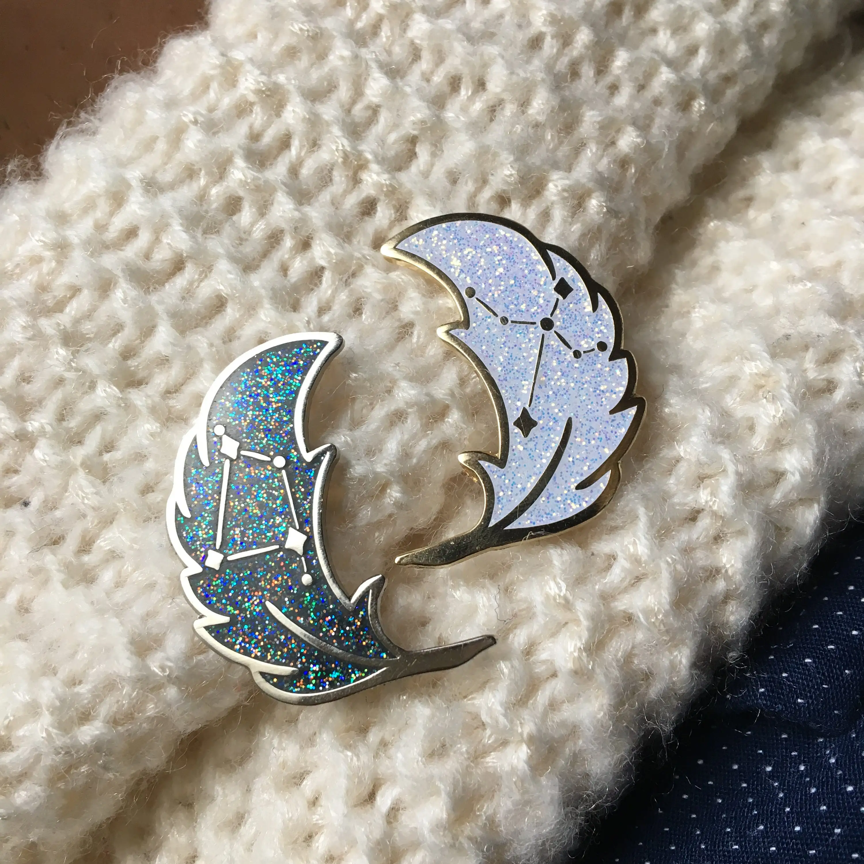 Popular elegant small constellation pins badge custom collar accessories swan and crow glitter hard enamel pin feather