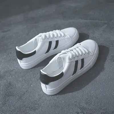 2021 new ladies casual sports white shoes