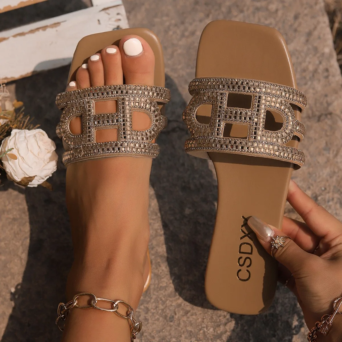 Sporty Ladies Sandals Outdoor Womens Slide Slippers Flat Sandals Fancy Ladies Chappal Picture Sporty Female Slippers