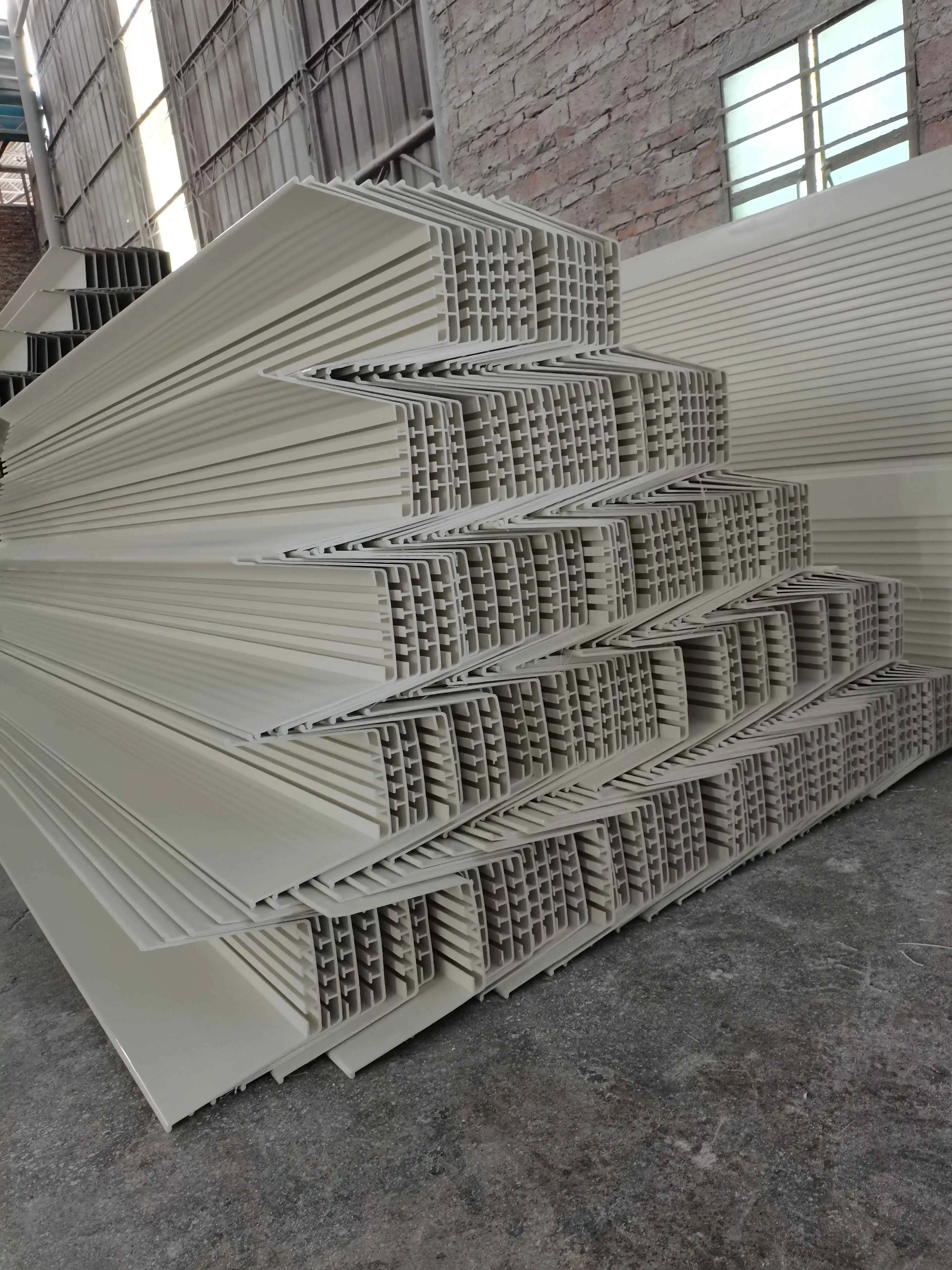 High production 3 layers Greenhouse Hydroponics Strawberry PVC trough for planting strawberry/vegetables