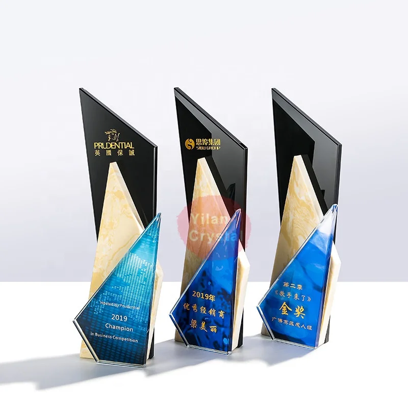 New Design Blue Crystal Wooden Award Trophy For Personal Care Crystal Trophy