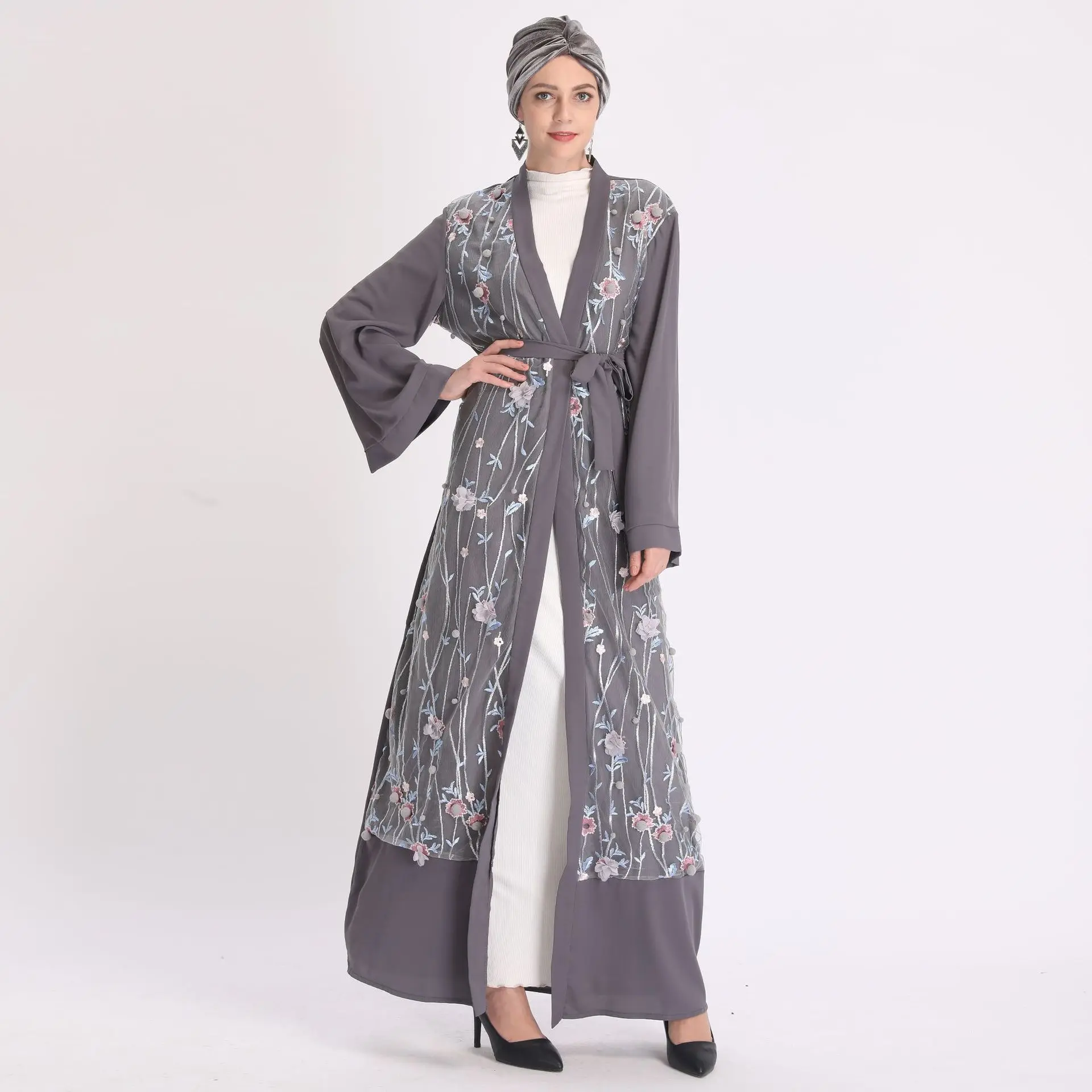 Wholesale Flower Embroidered Islamic Clothing Middle East Dubai Turkish Design Long Muslim Dress Kaftan Abaya For Women