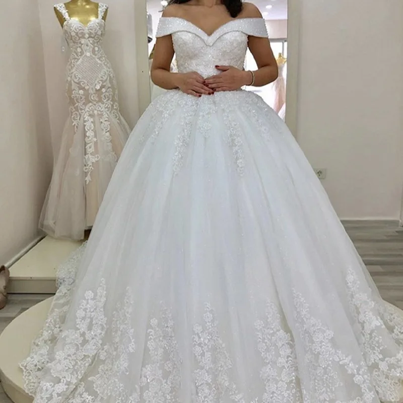 JM009 Custom Boat Neck Backless Bridal Ball Gown Lace Appliqued Bandage Wedding Dress With Long Trail