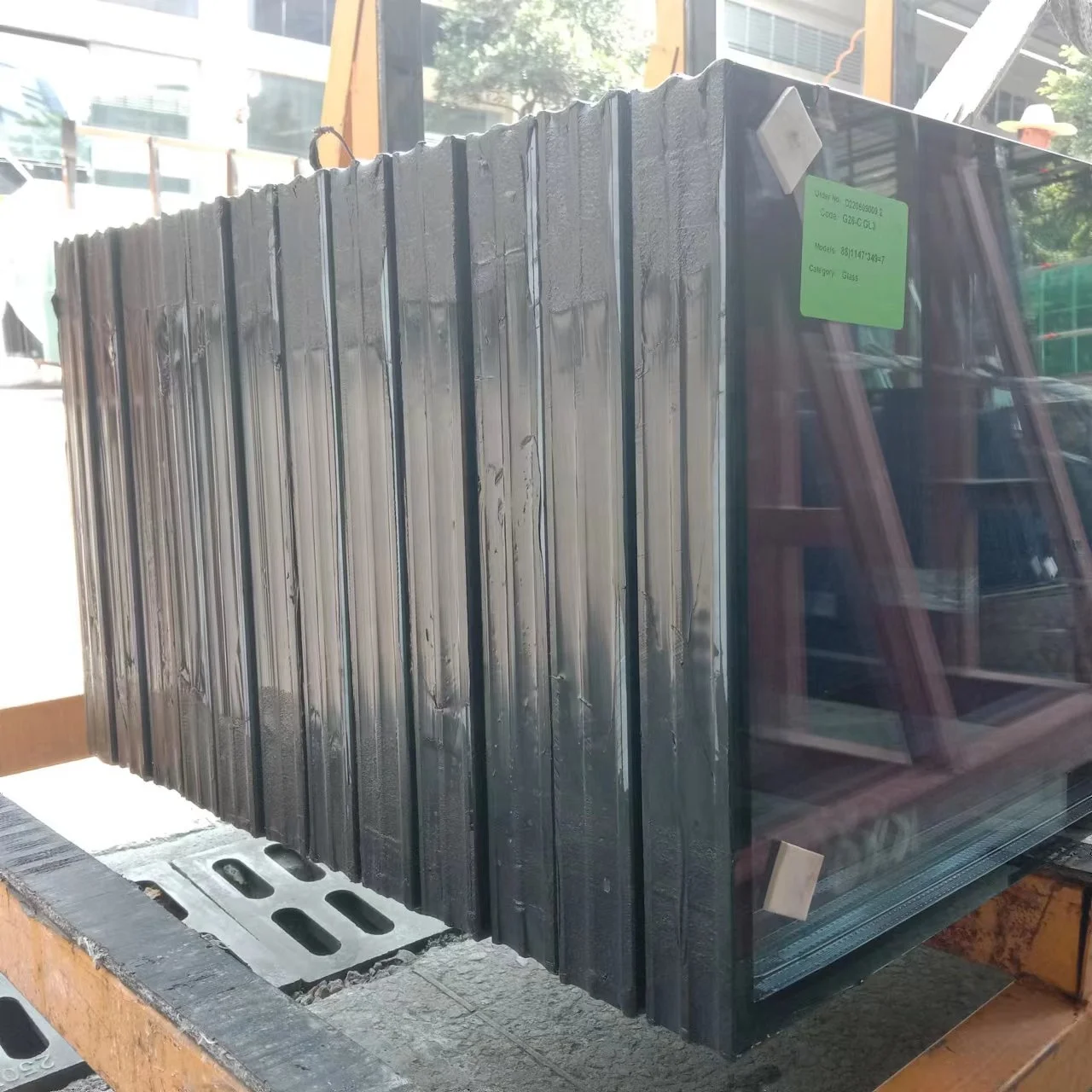 China professional manufacturing glass factory custom 6mm+12A+6mm  insulating glass with curtain and railing