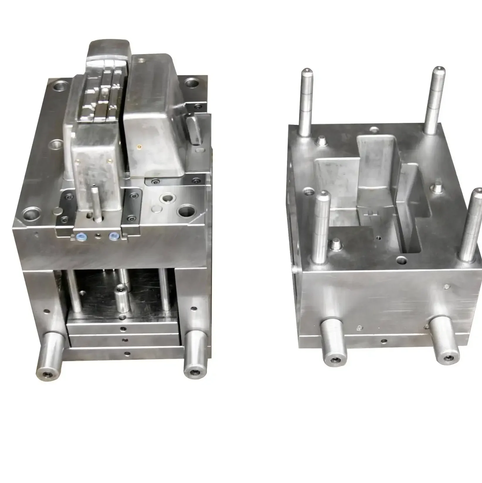 Custom Designed Bumper Car Parts Plastic Injection Moulded Service ABS PVC PET PP Steel Materials Cold Runner Mold Model Number