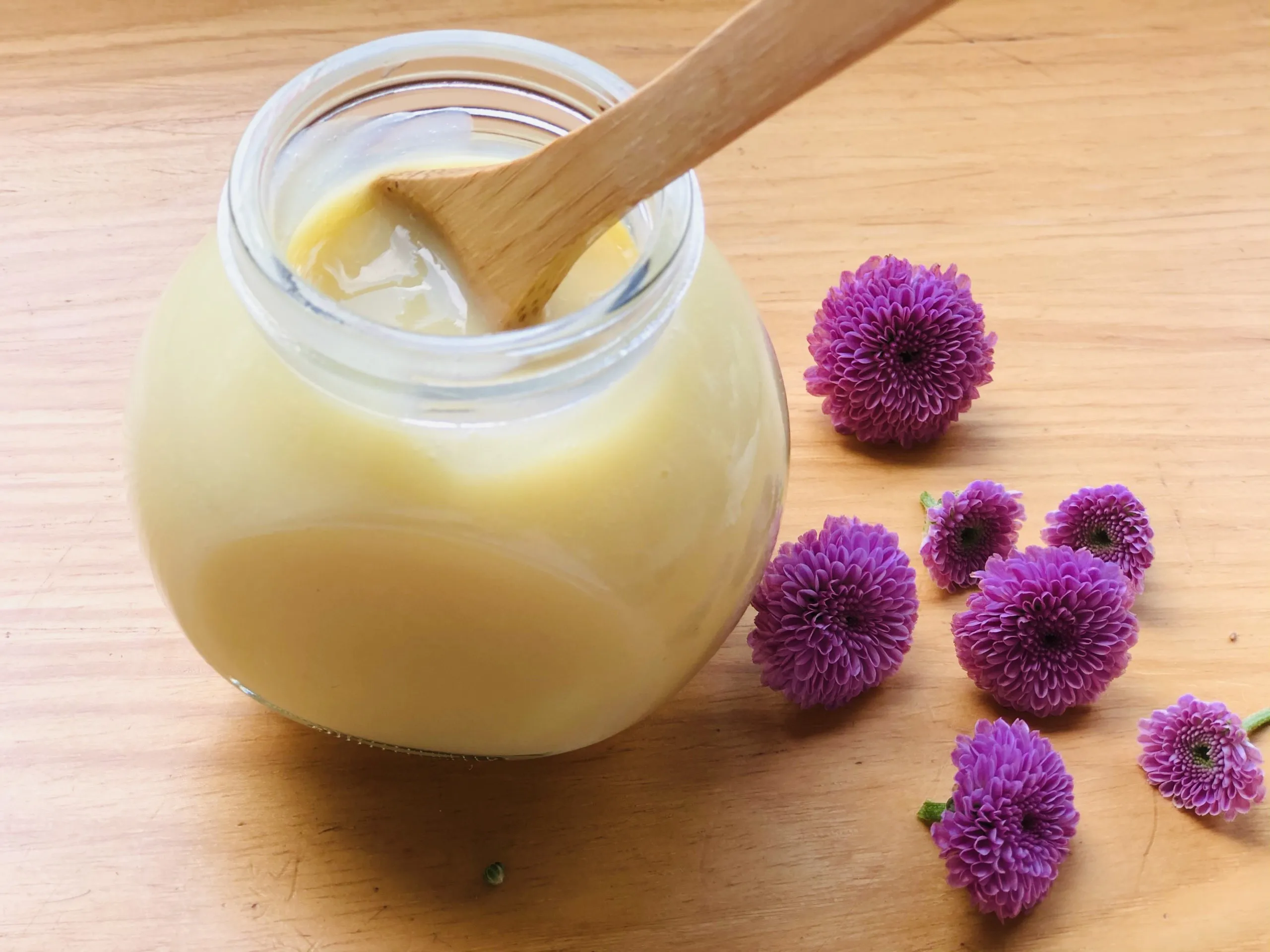 Wholesale 2022 Best Anti aging  product Healthy Care Royal Jelly Vietnam Origin Bee Product For A Better Health