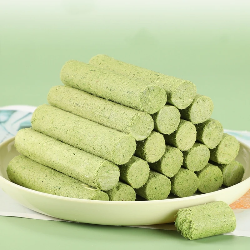 High Quality Hairballs Remover pet treats Freeze Dried Cat grass sticks Cat food snacks