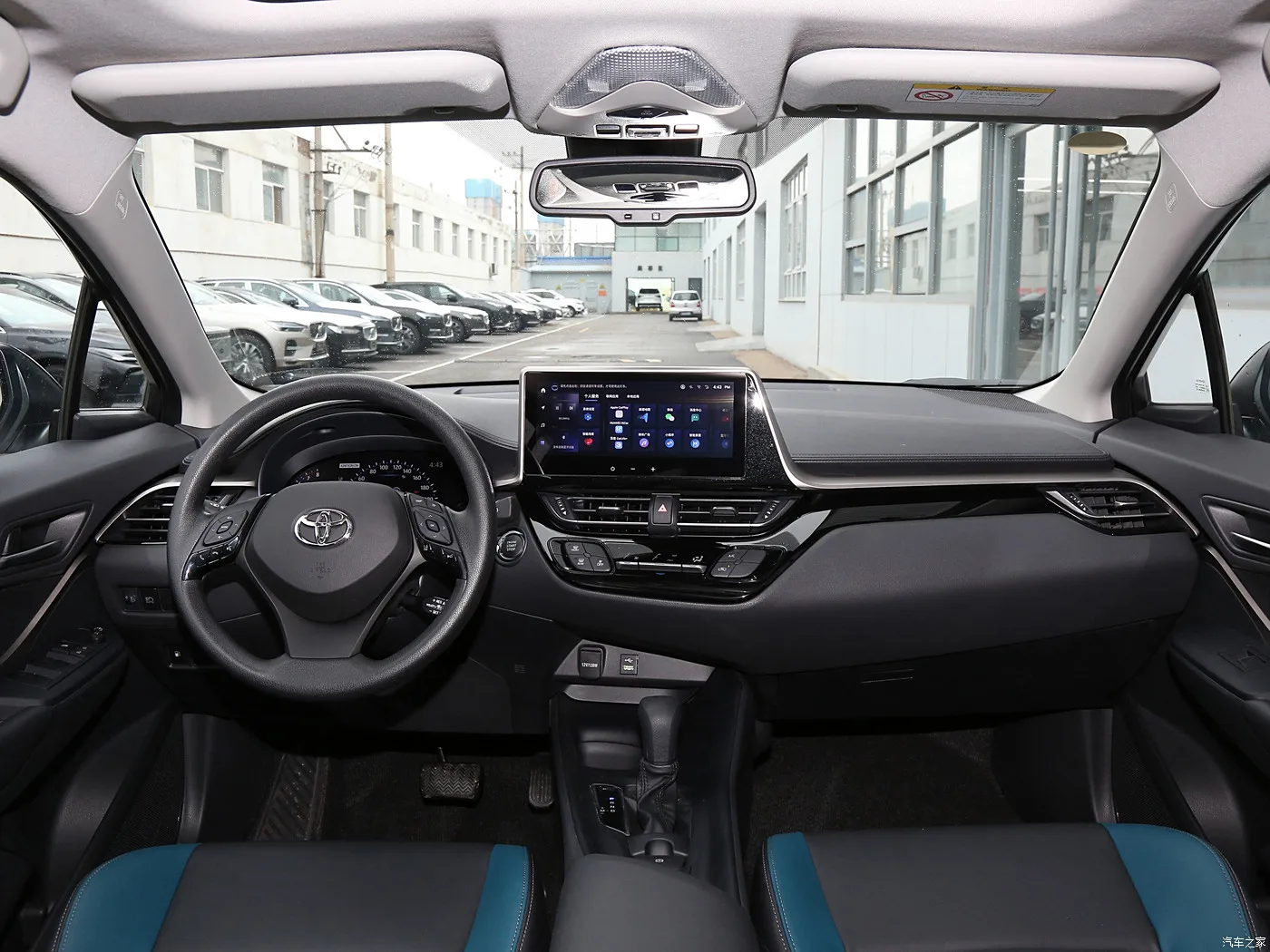 0km used Toyota IZOA 2023 Dual Engine2.0L Yixuan Version 5-door 5-seater SUV hybrid on sale
