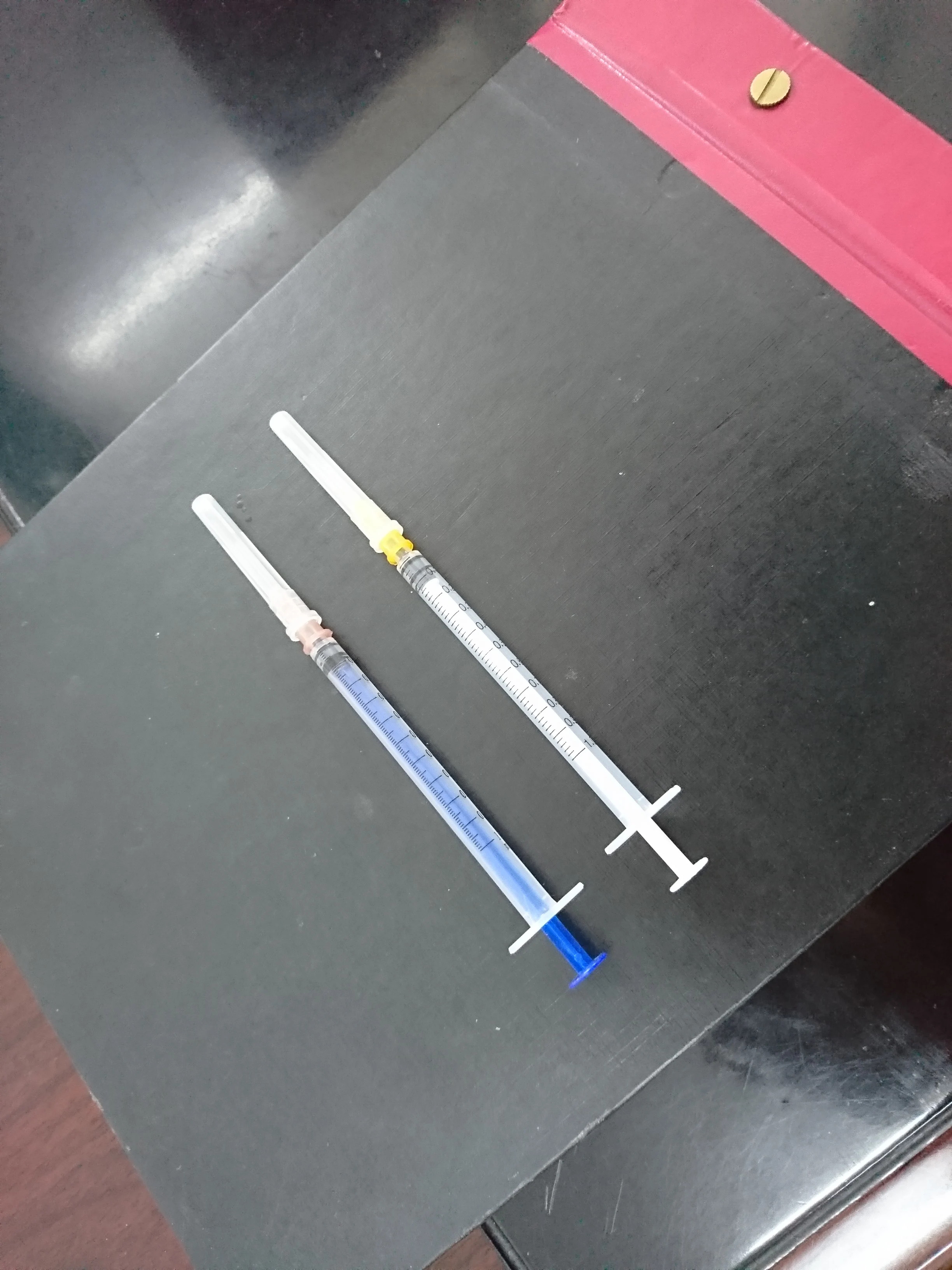 
Customizable Certificate 1ml Luer Slip and luer lock Disposable Vaccine Syringe 