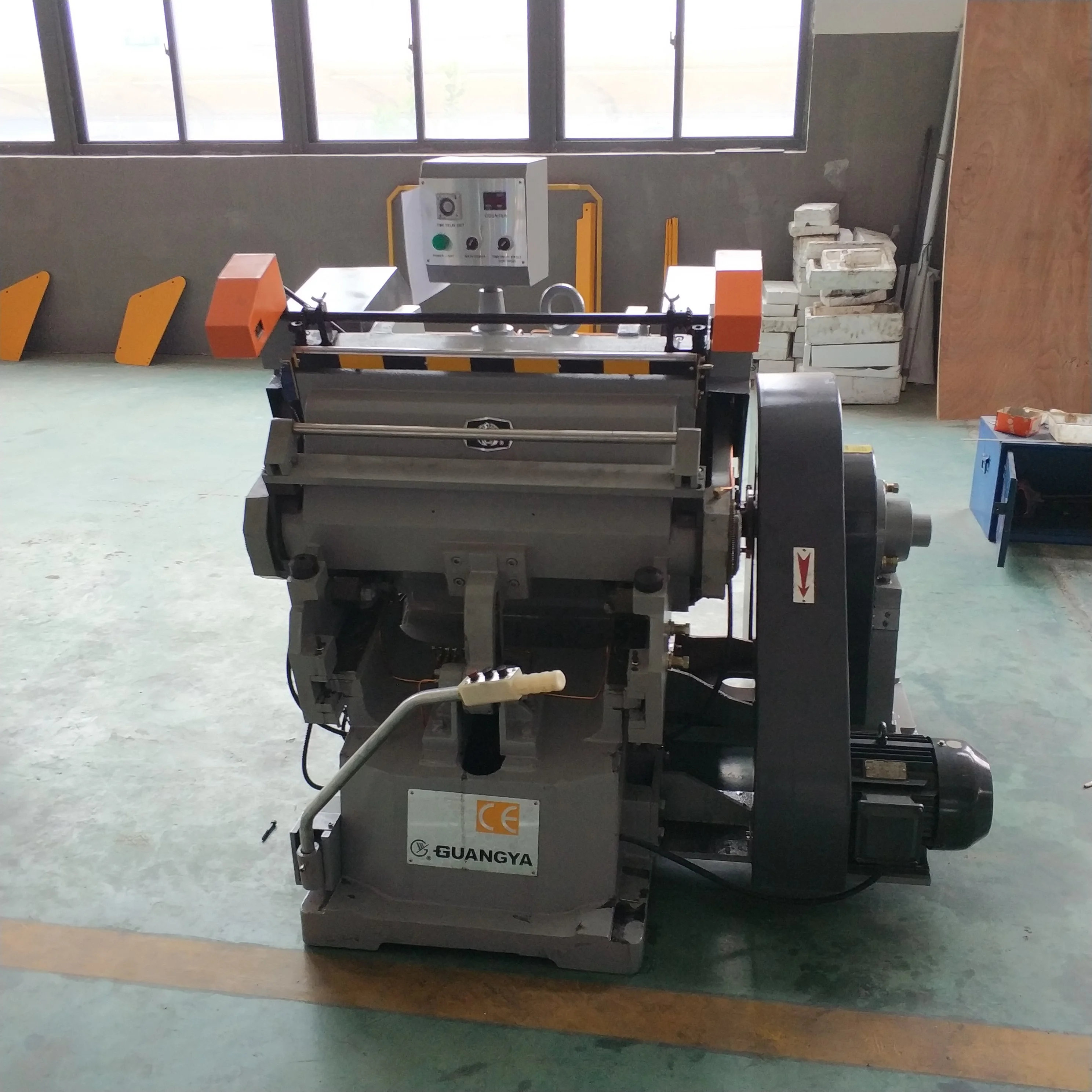 ml-750 press cardboard die cutter