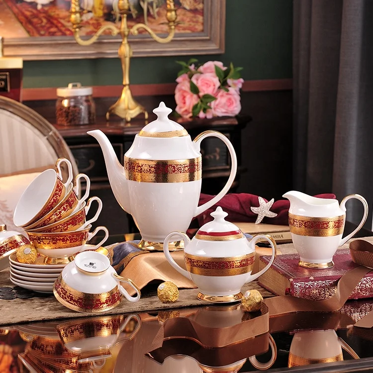 P&T Royal Ware high quality bone china dinnerware set with golden embossed pattern