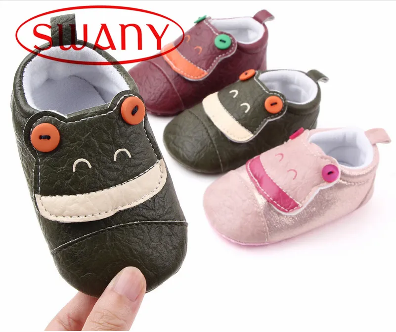 Новый стиль однотонного цвета, с рисунками из мультфильмов, с надписями, с рисунком детские тапочки с мягкой подошвой для детей, начинающих ходить