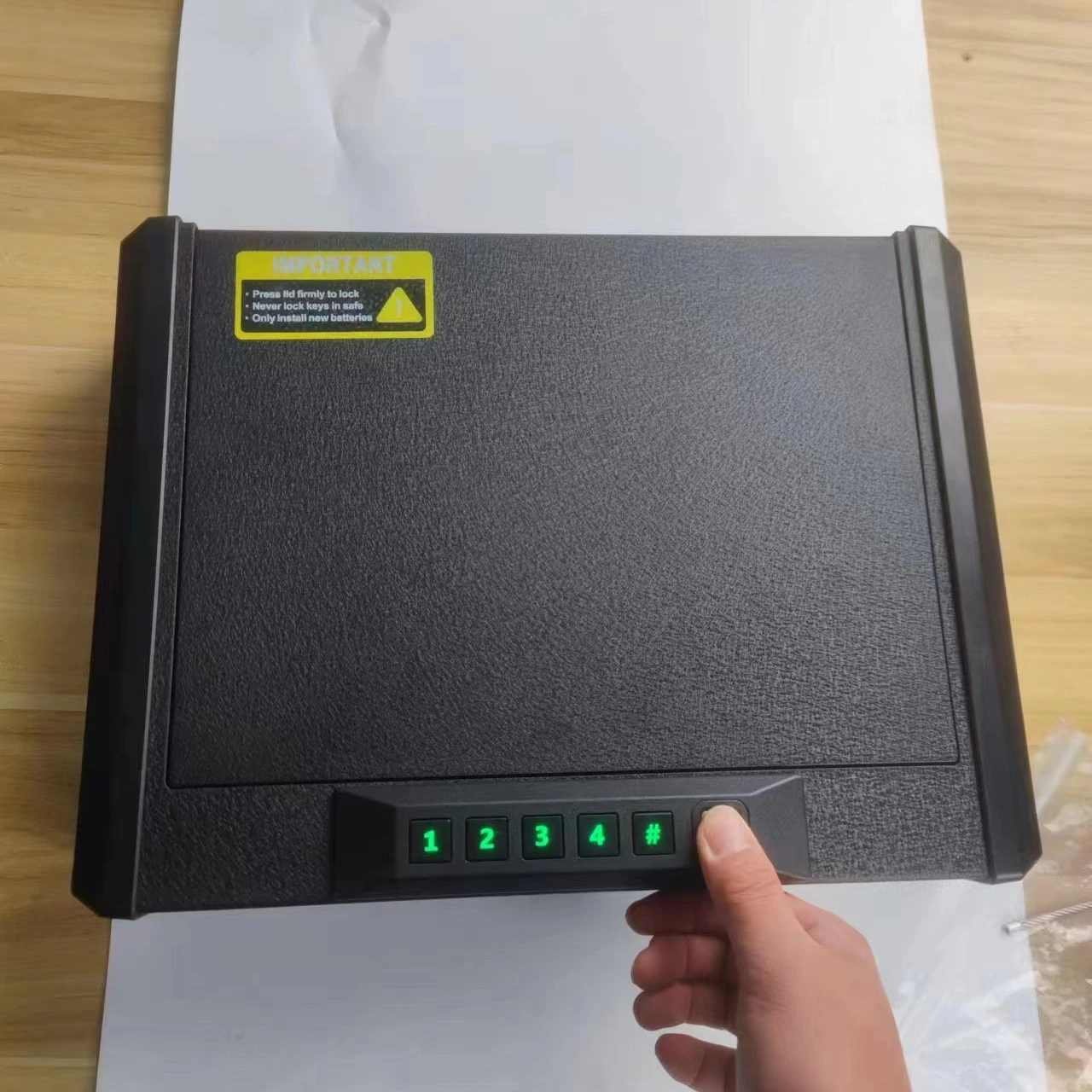 Safety Device Gun Safe Box Hidden Portable Hand Gun  Safe Fingerprint Biometric Gun Safe