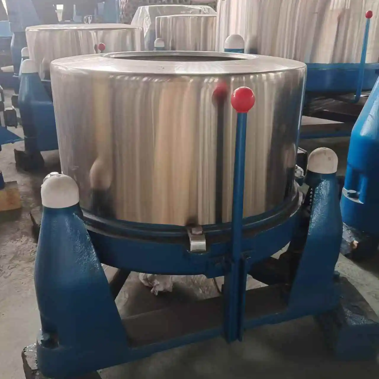 Hardware electroplating centrifugal drying machine deoiling cheese yarn industrial dewatering machine