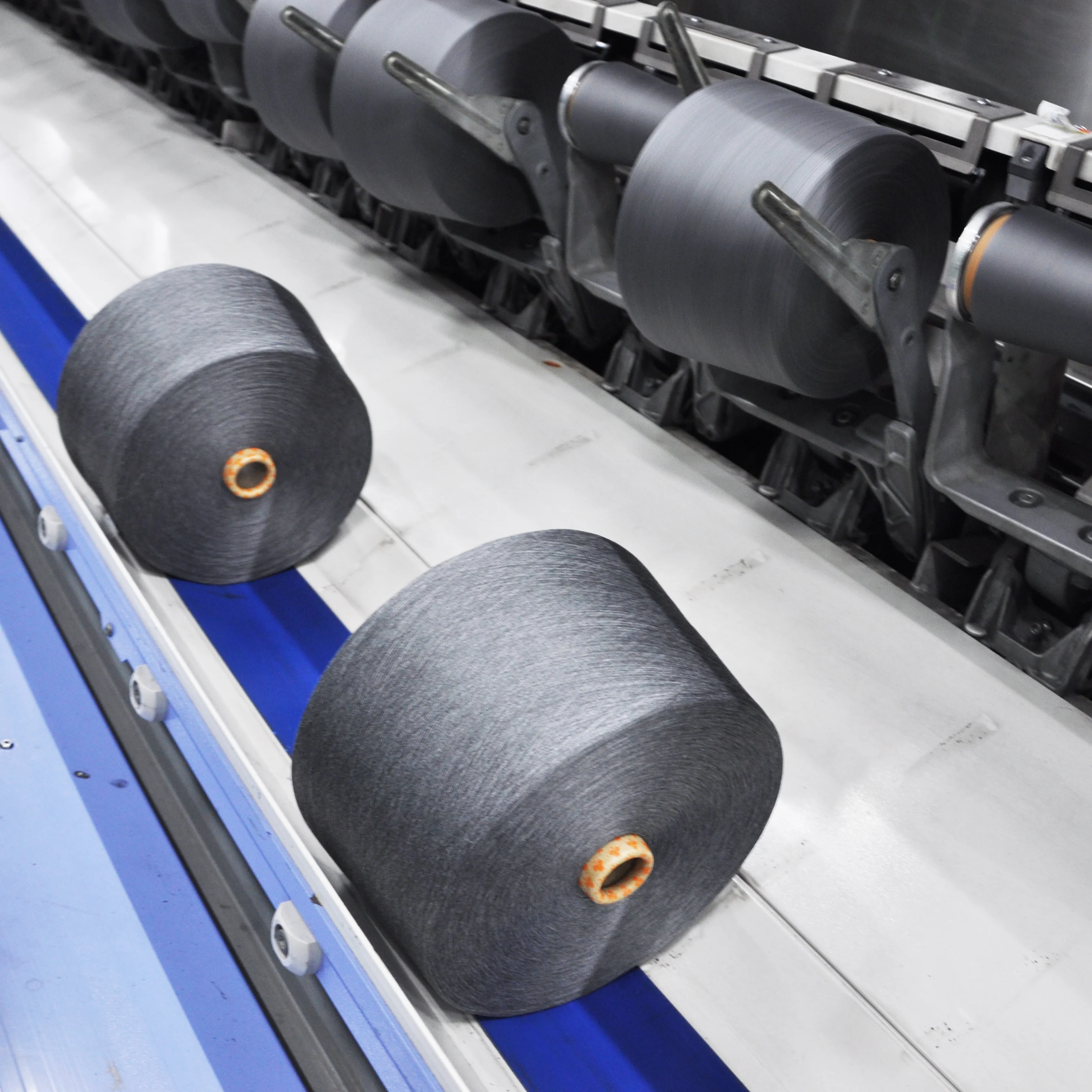 Comfort and Durability Recycled Yarn by Polyester with Shaped Cross Section Murata Vortex Spinning 9.5S-40S