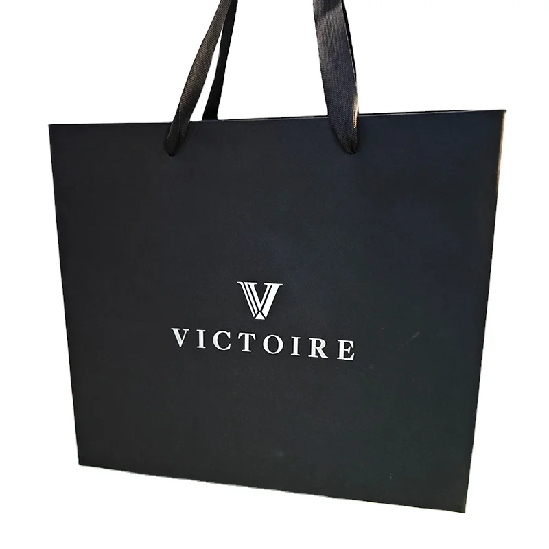 Different Size Christmas Kraft Paper Bag New Year Gift Packaging Paper Bag Shopping Bags With Paper Handle