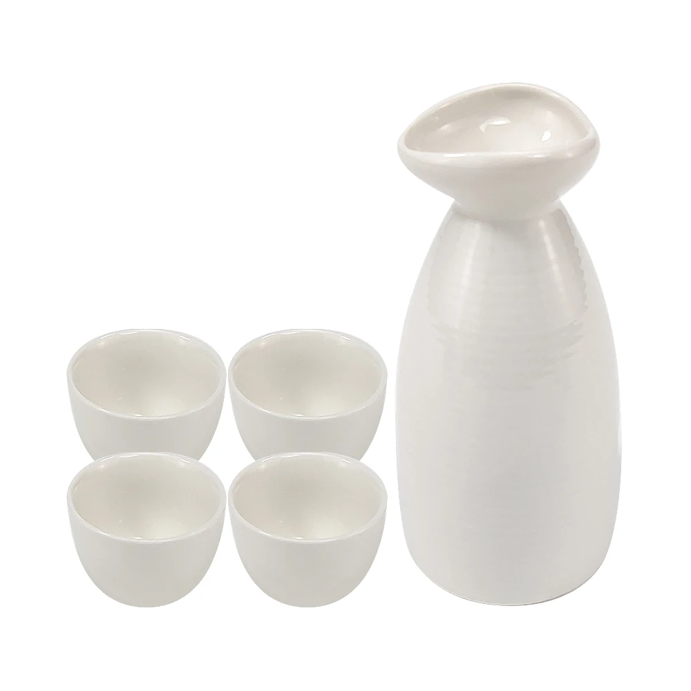 Wholesale Japanese Custom Ceramic Sake Set Drinkware Black Sake Bottle Cup Pitcher Pot Set Black White