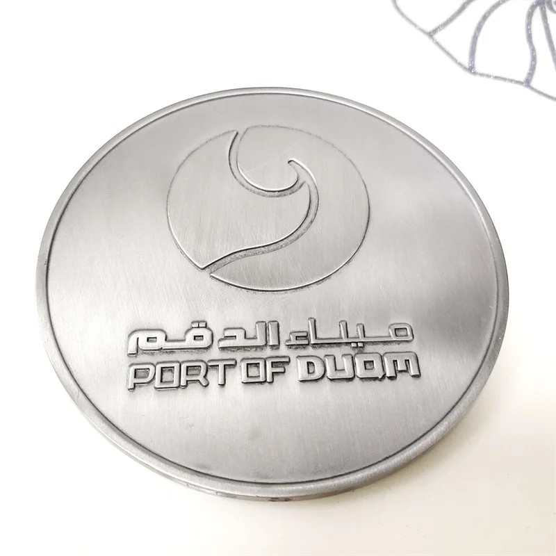 3D logo desgin custom zinc alloy chrome car badges grill lapel pin badge for range rover