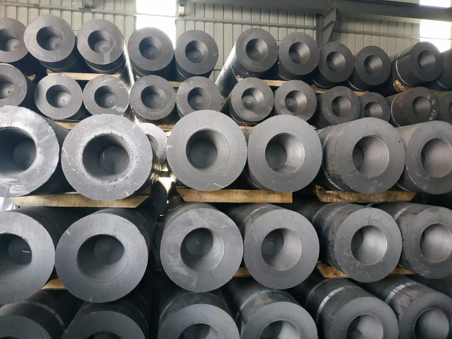 
High conductivity low resistance hp 350*1800 mm graphite electrode 