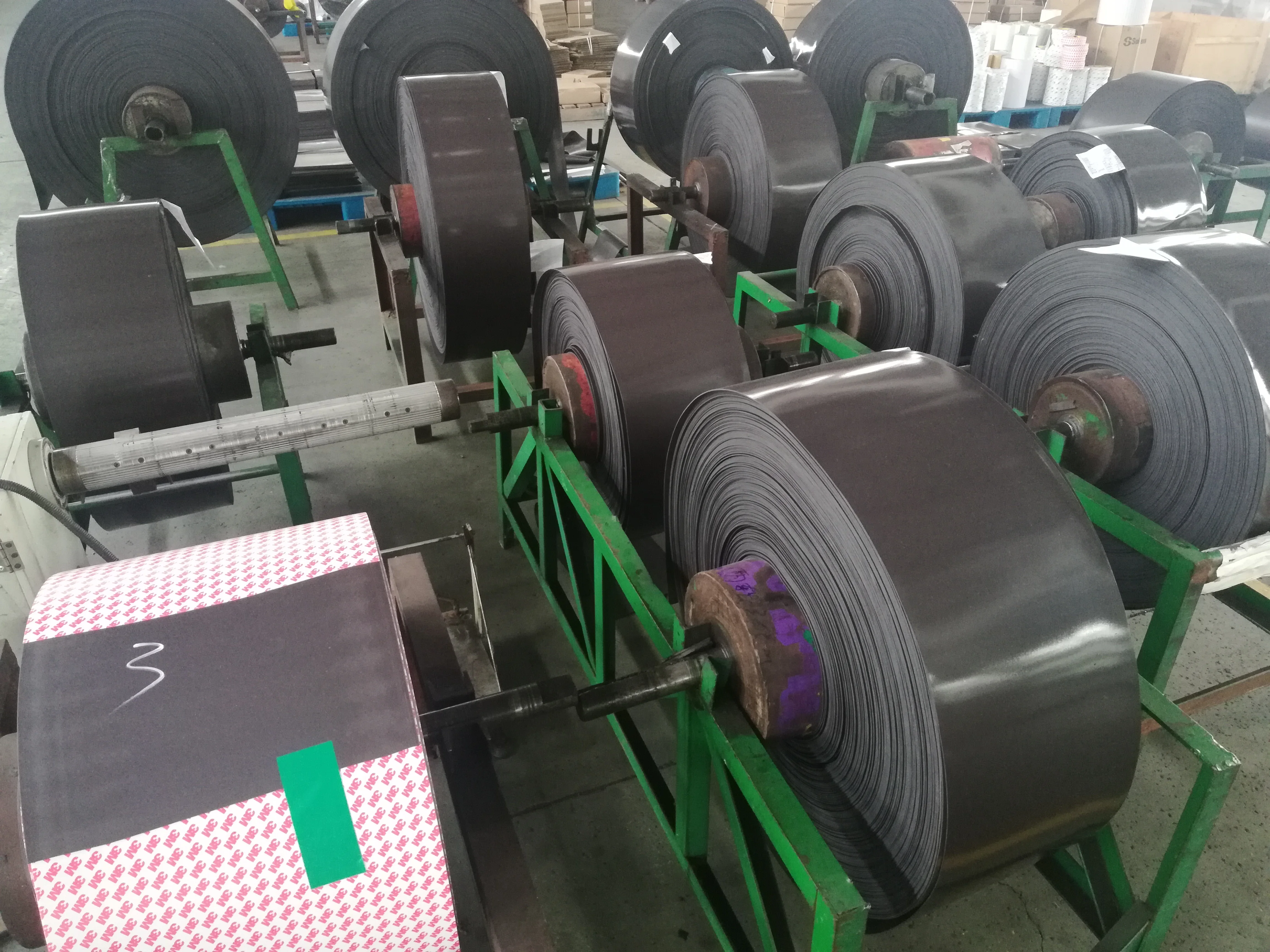 
No scratch Soft magnetic sheet material Magnetic material rubber magnet 