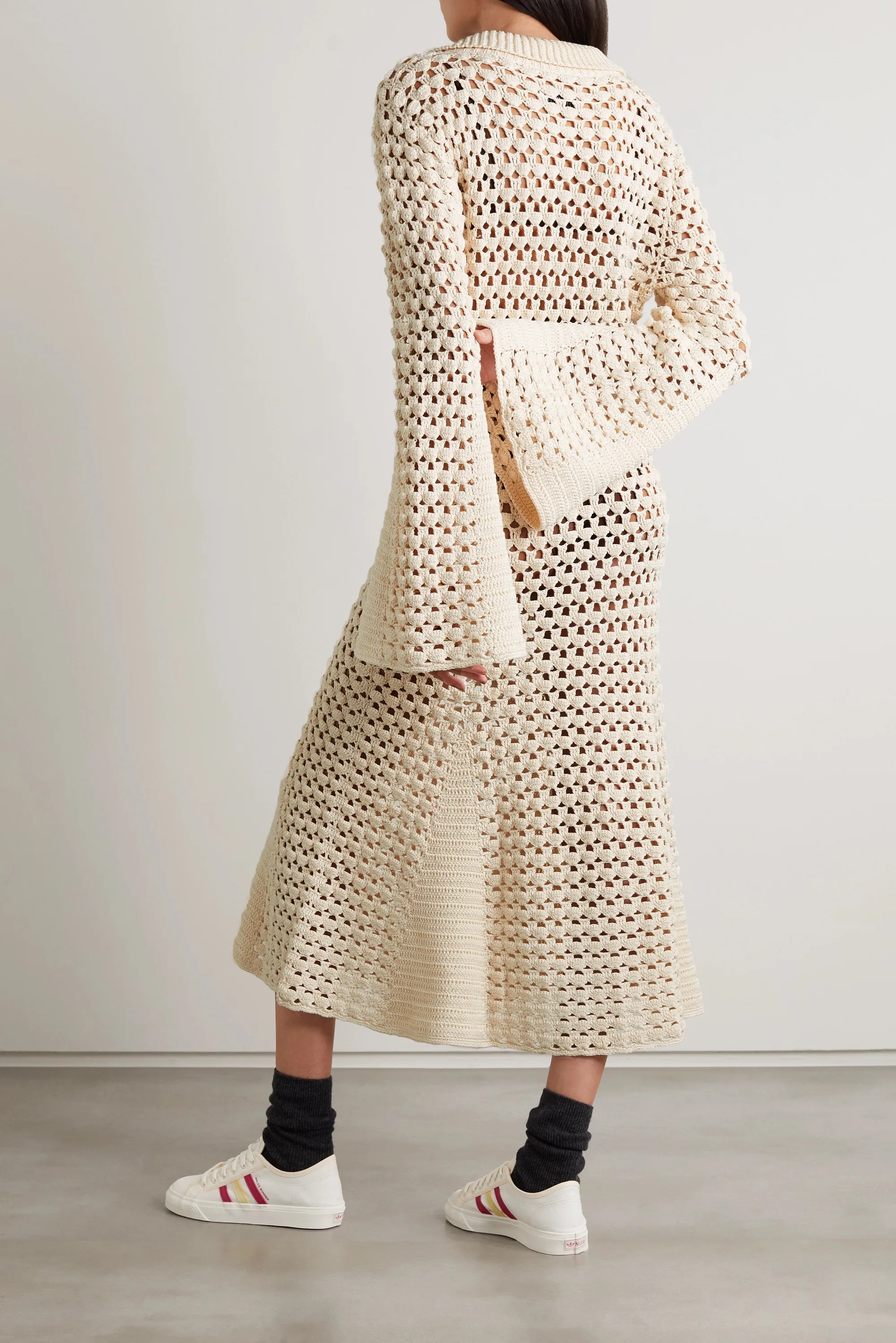 2023 summer hollow crochet V-neck long sleeved flared sleeves pure cotton pleated skirt knitted dress sweater