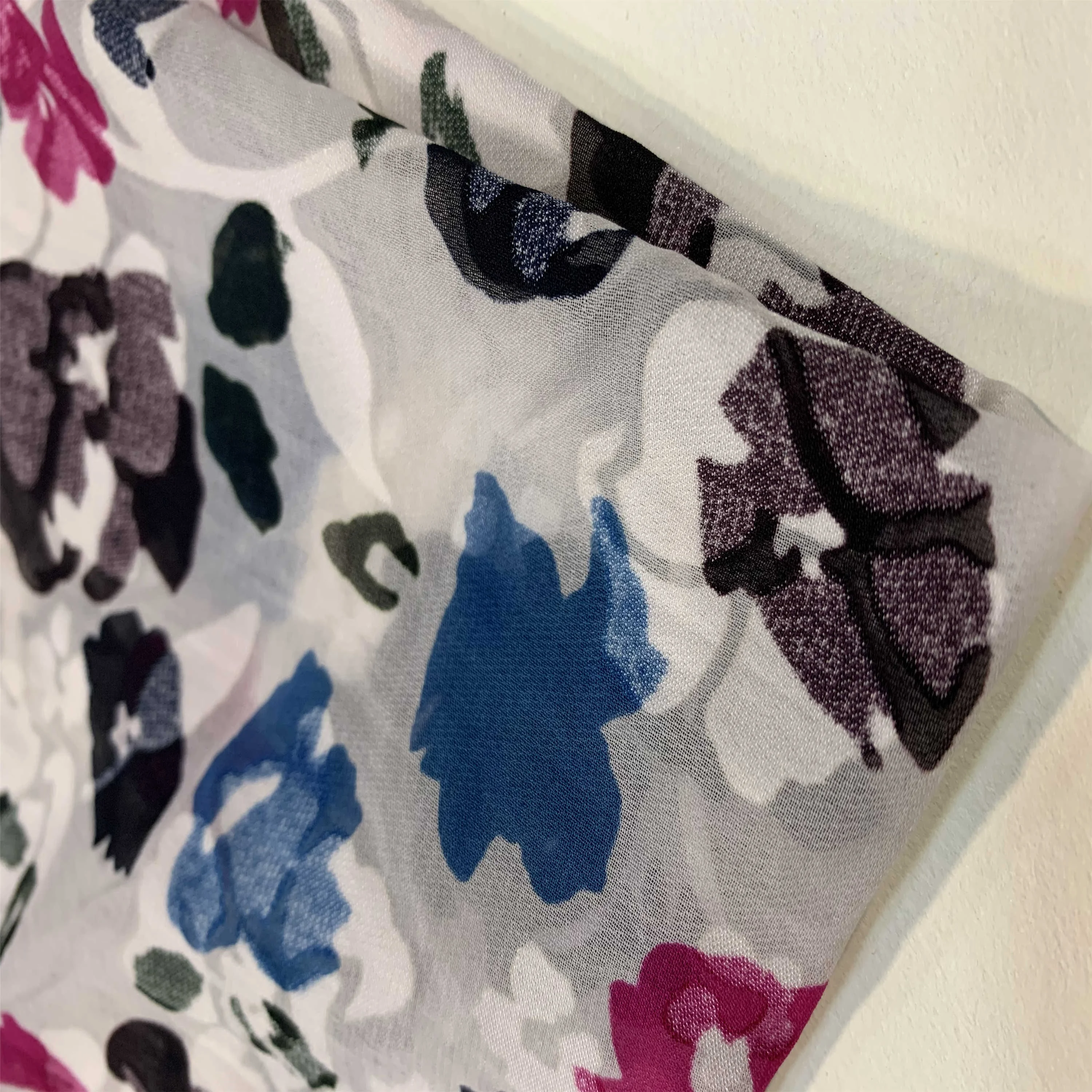 New fashion hot style textile printing feels comfortable rayon nylon fabrics