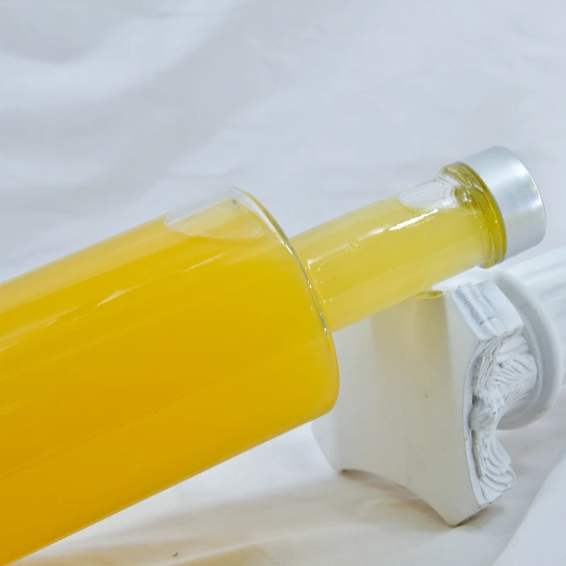 700 ml empty gin whiskey rum brandy glass bottles with screw top or cork top