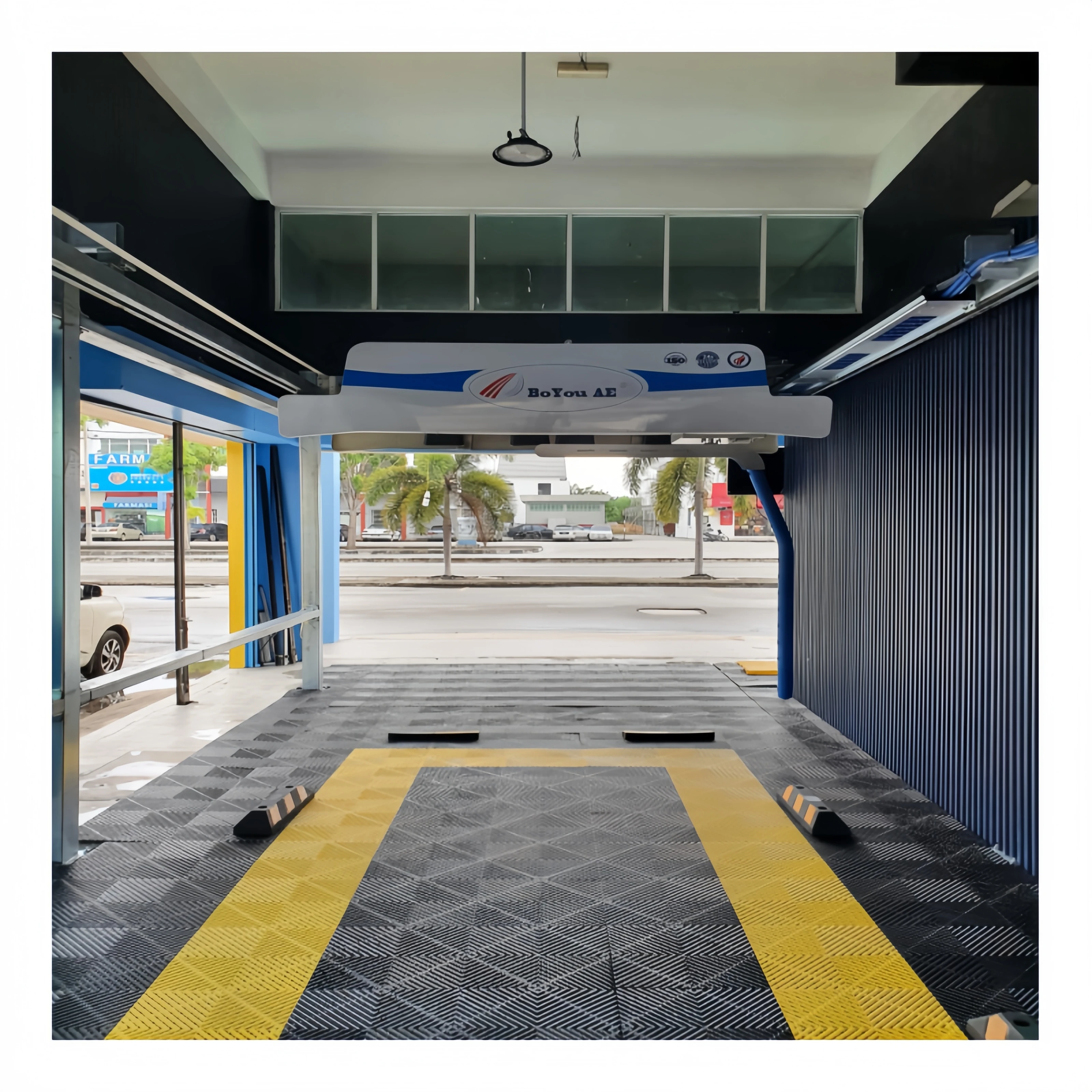 New models on the market high pressure touchless automatic Car wash machine for Gas station