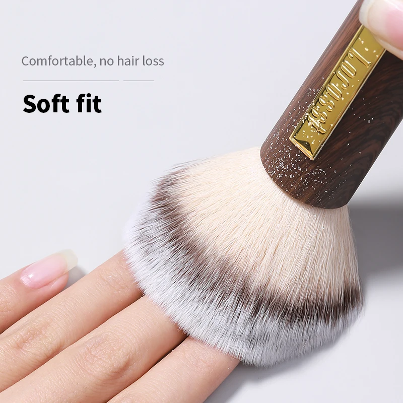 Wholesale Short Nylon Wool Wooden Nail Cleaning Brush Nail Dust Cleaning Brush
