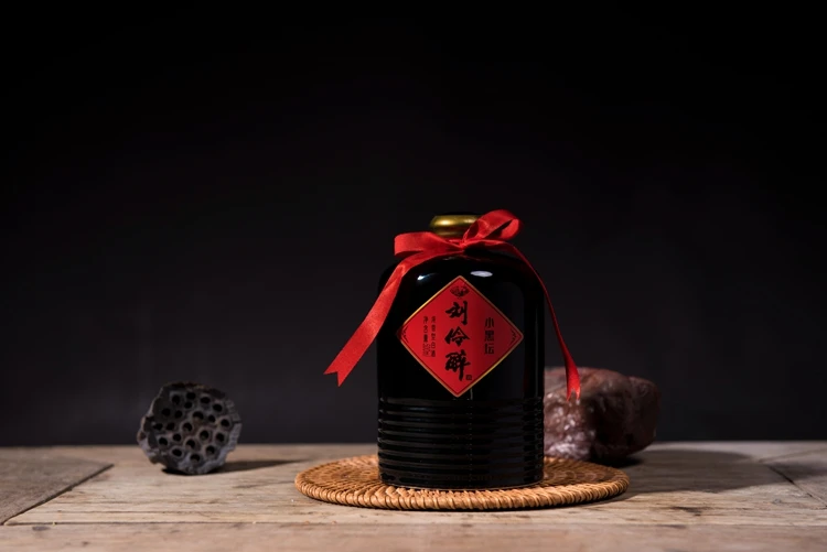 LIU LING ZUI Little Black Altar Chinese Liquor Traditional Handicraft Nature Grains Made By Hand