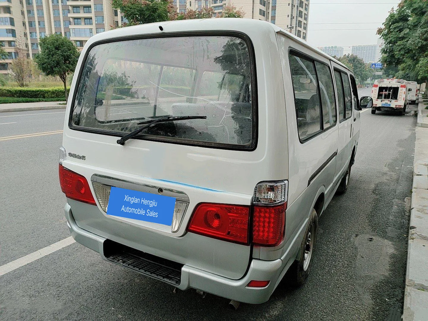 China Large Capacity Used Cars Jinbei 2013 2.0T Mini