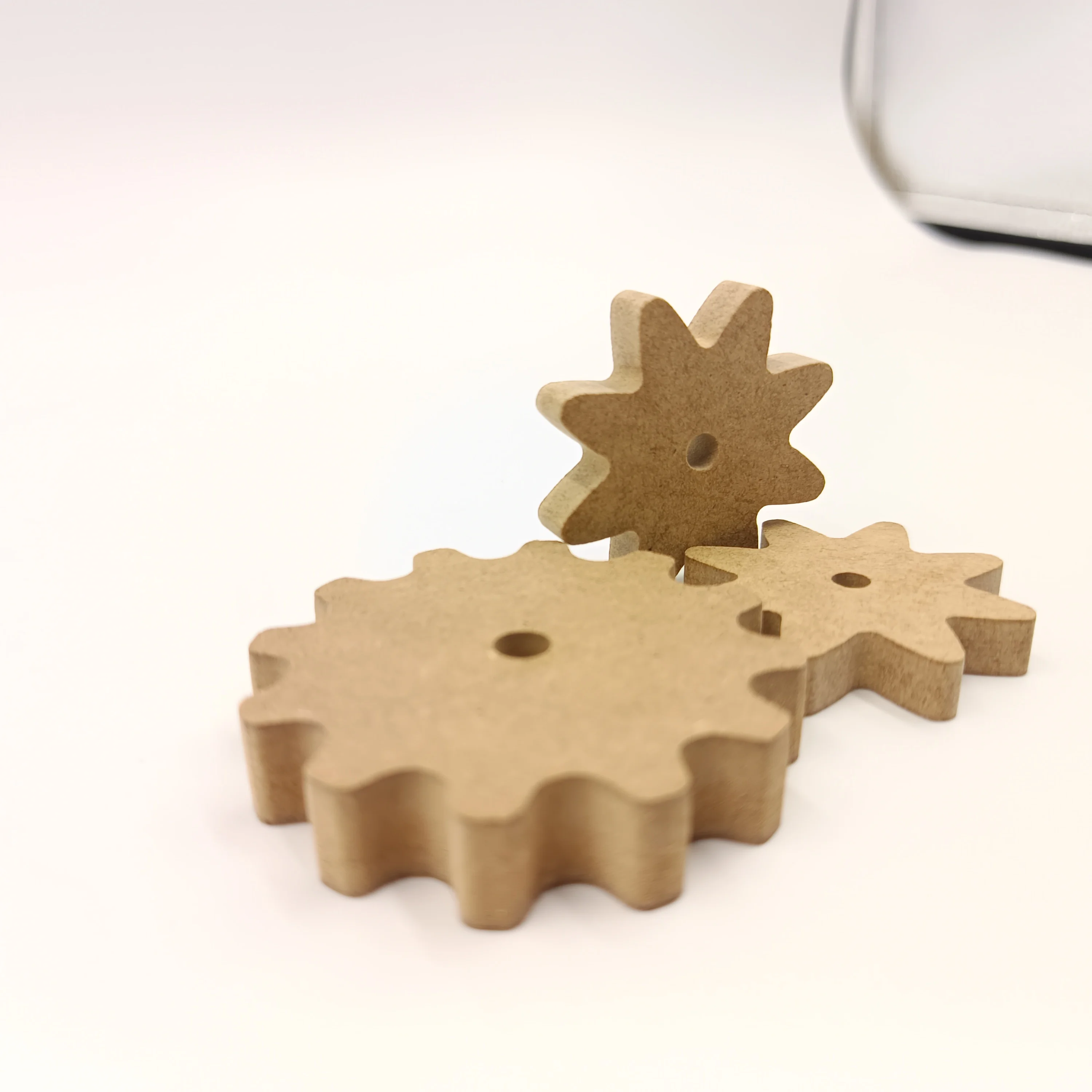 12mm from China factory supply directly Green Made miscellaneous MDF for handicrafts making gear oil-paint