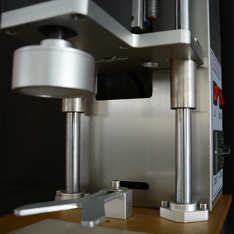 semi auto small close the electric pet glass plastic perfume water drinking yogurt juice spray bottle capping machine screw