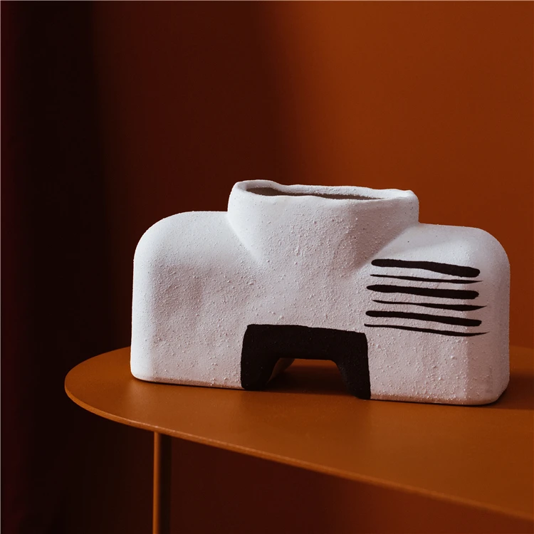 Novelty modern handmade art craft ornament ikebana vase home decoration pieces ceramic flower vases