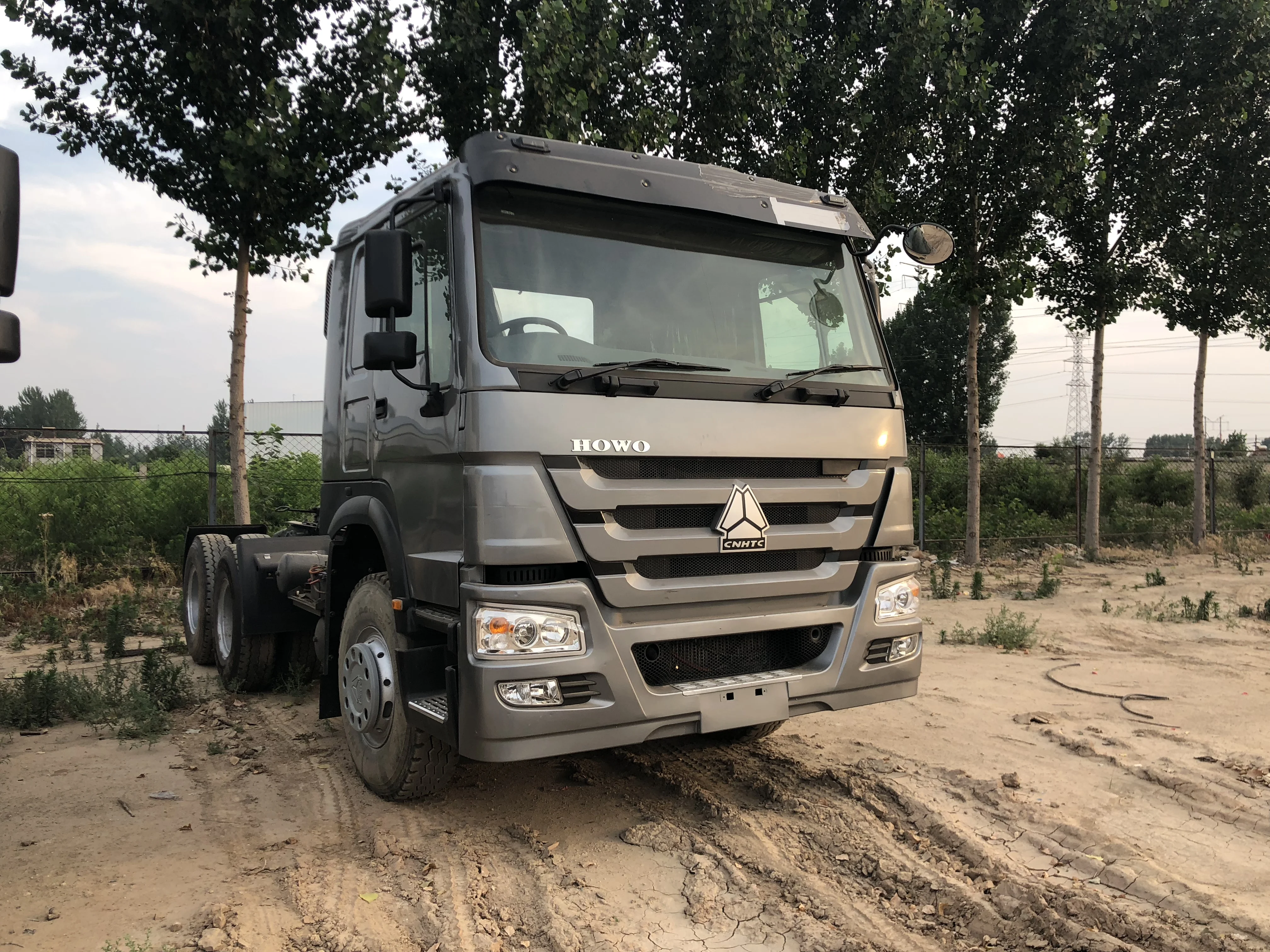 second-hand 6x4 tractor truck head used sinotruck prime mover howo used truck for sale africa