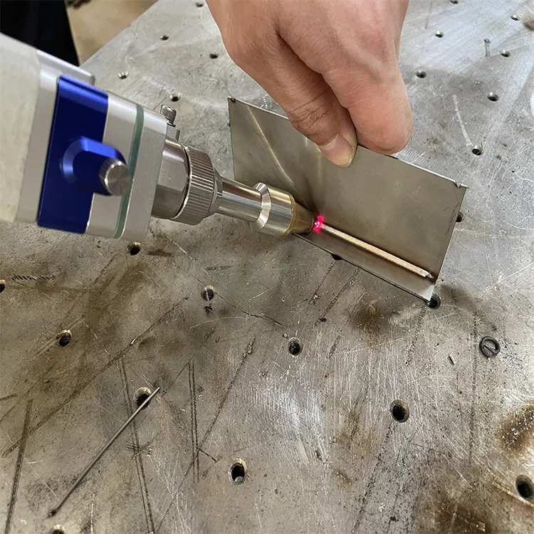 CE Certified Optical Fiber1000w 1500W 2000w Metal Aluminum Alloy Laser Welder Handheld