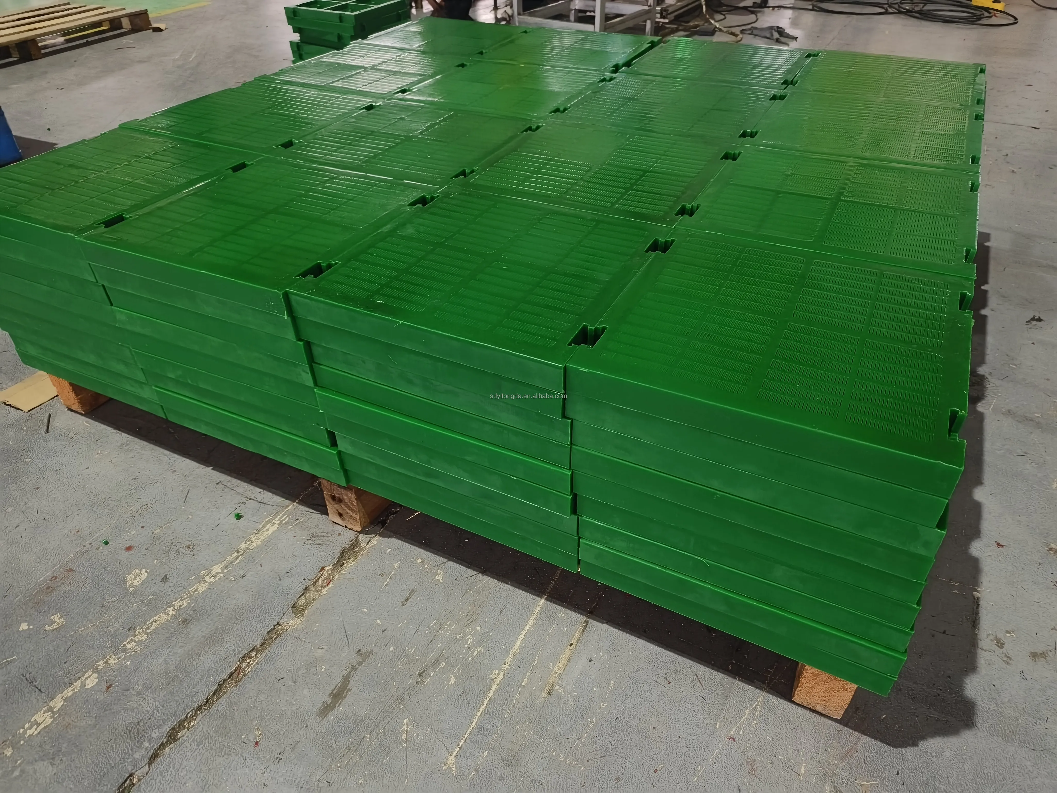 Новый изготовленный на заказ полиуретановый линейный горный вибрационный просеиватель промышленное сито для эффективного просеивания