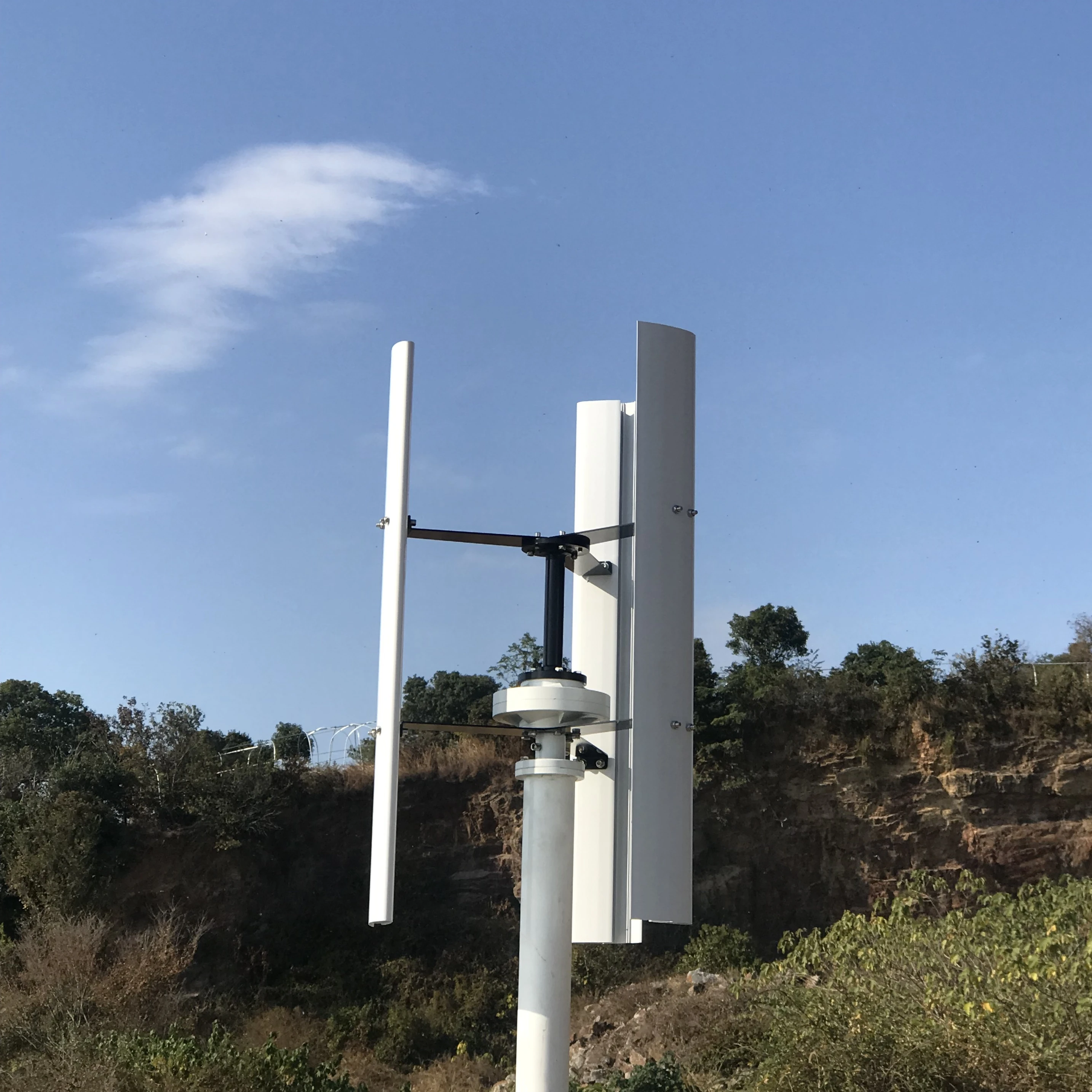 Free Energy Wind Turbines Generator 1kw 2kw 3kw 5kw Small Wind Turbine 3 Blades Vertical Wind Generator With MPPT Controller