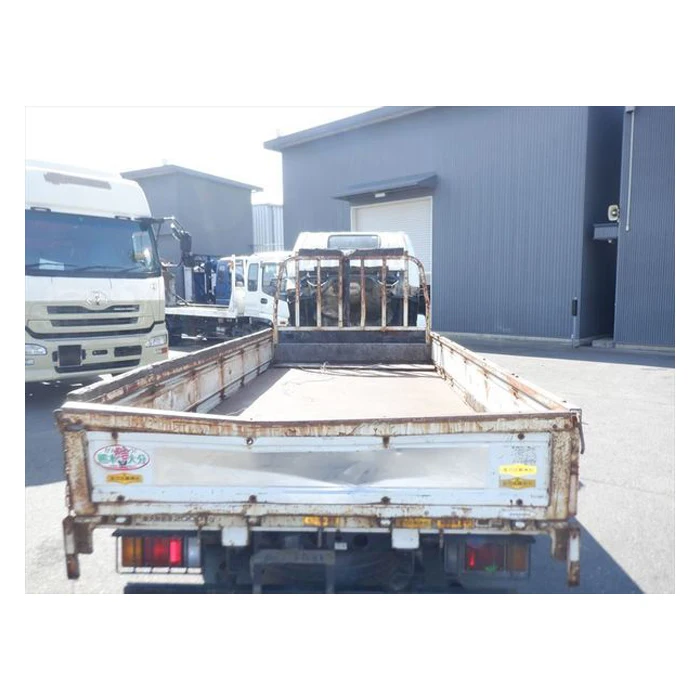 Japan self load cargo truck with low fuel consumption for sale