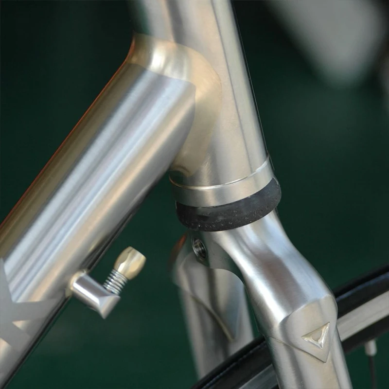 OEM customized CNC titanium suspension forks titanium bicycle parts