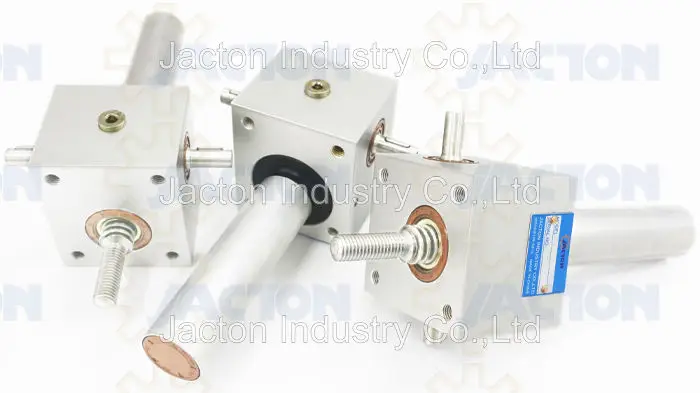 CUBIC JACKS (437).jpg