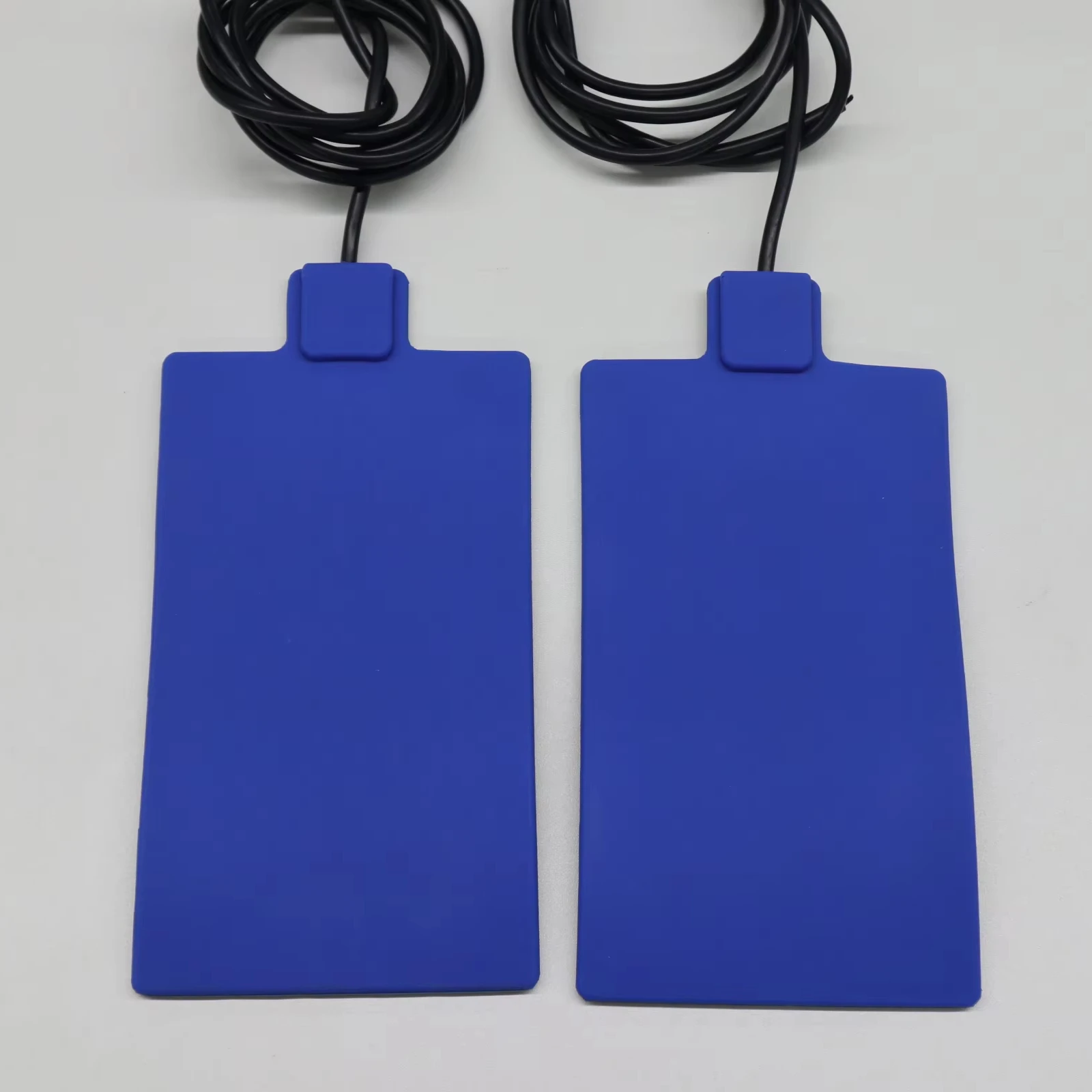 Silicone rubber heater