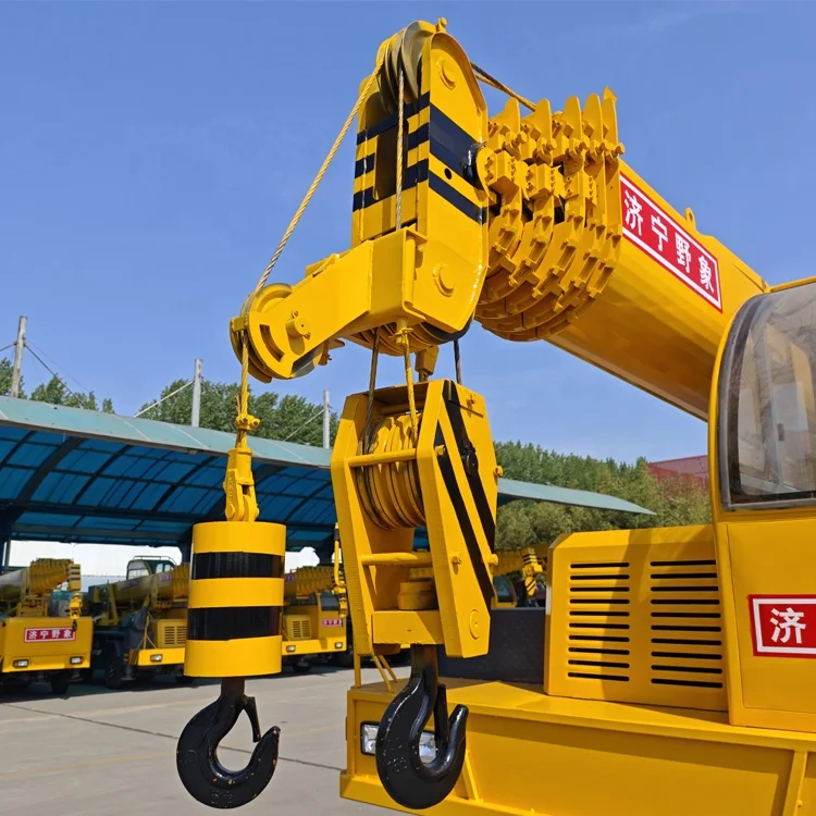 Homemade telescopic crane truck 20 ton hydraulic manipulator crane for bridge and highway building crane