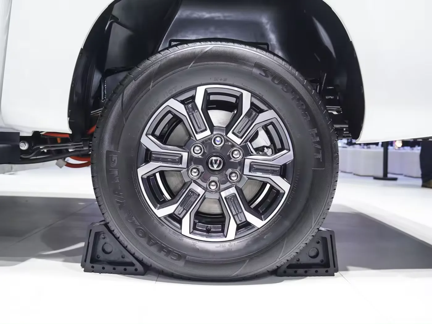 Changan Pickup Truck 2.0T Cargo Car 5 Seat Changan Lantuozhe High Performance Gasoline/Diesel Small Pickup Truck