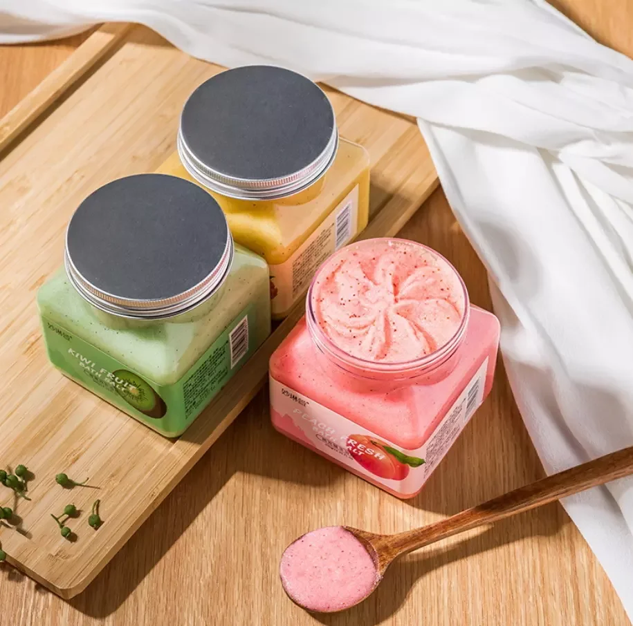 Hot Sale Custom Natural Fruit Essence Sea Salt Exfoliating Moisturizing Soft Deeping Cleansing Body Scrub For All Type Skin