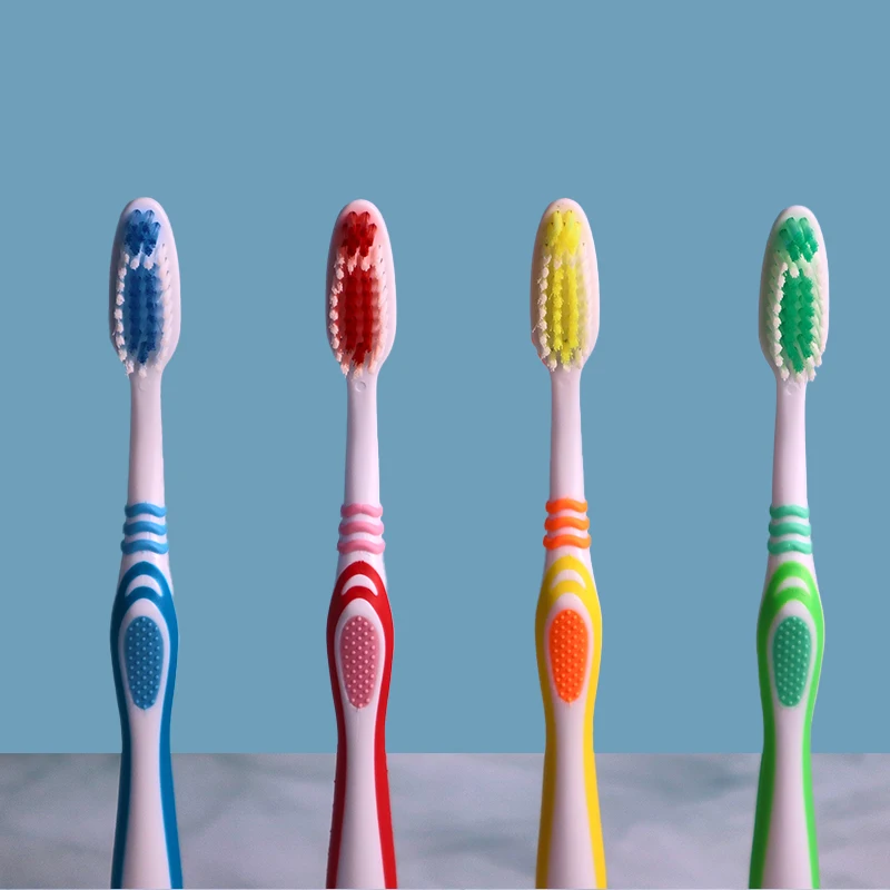 Wholesale Custom Logo  Home Travel Plastic Nylon Bristle Comfort Rubber Handle Adult Toothbrush